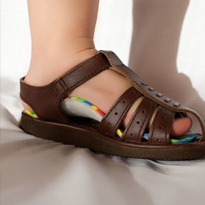 Детская ортопедическая обувь для лечения вальгусной деформации